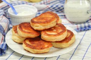 оладьи дрожжевые на молоке