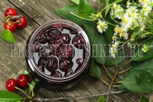 варенье из вишни пятиминутка с косточками