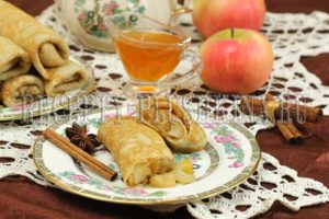 блинчики с яблоками