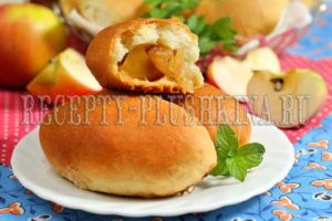 пирожки с яблоками из дрожжевого теста