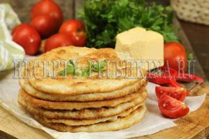 сырные лепешки на кефире на сковороде