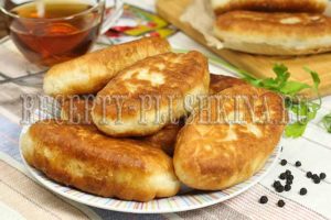 пирожки с картошкой жареные на сковороде