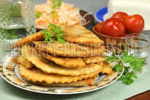 чебуреки с мясом очень удачное хрусткое тесто