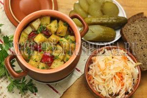 картошка с мясом и грибами в горшочках в духовке